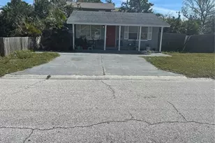 300 52nd St S, Saint Petersburg, FL 33707 - Photo 1
