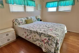 7167 Mt Hawthorne Rd NE, Saint Petersburg, FL 33702 - Photo 18