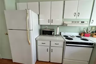 7167 Mt Hawthorne Rd NE, Saint Petersburg, FL 33702 - Photo 10