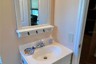 7167 Mt Hawthorne Rd NE, Saint Petersburg, FL 33702 - Photo 16