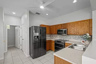 2824 Conch Hollow Dr, Brandon, FL 33511 - Photo 8