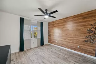 960 Starkey Rd, Largo, FL 33771 - Photo 38