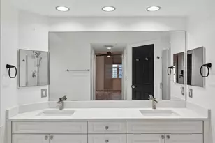 960 Starkey Rd, Largo, FL 33771 - Photo 26