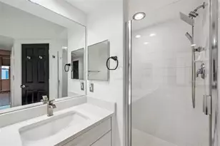 960 Starkey Rd, Largo, FL 33771 - Photo 48