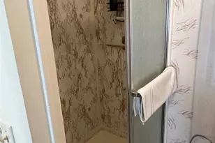 37 Palm Forest Dr, Largo, FL 33770 - Photo 22