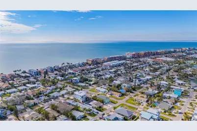 409 161st Avenue, Redington Beach, FL 33708 - Photo 8