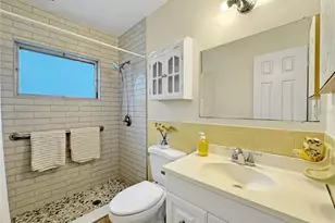 9737 36th Way N, Pinellas Park, FL 33782 - Photo 16