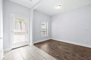 4810 W McElroy Ave, Tampa, FL 33611 - Photo 8