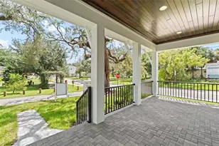 2402 N Glenwood Dr, Tampa, FL 33602 - Photo 8