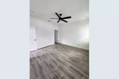 8111 N Edison Avenue, Tampa, FL 33604 - Photo 20