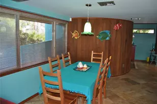 7219 Williams Dr S, Saint Petersburg, FL 33705 - Photo 12