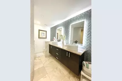 1 Beach Drive SE #2312, Saint Petersburg, FL 33701 - Photo 18