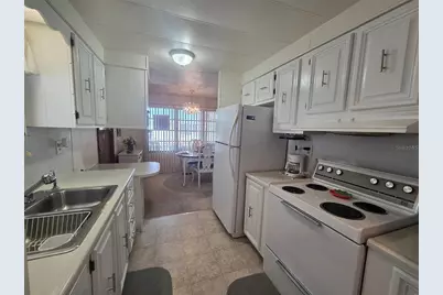 19 Drury Lane, Tarpon Springs, FL 34689 - Photo 6