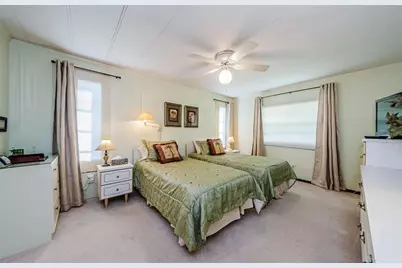 19 Drury Lane, Tarpon Springs, FL 34689 - Photo 10