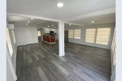 4851 W Gandy Boulevard #B10L30, Tampa, FL 33611 - Photo 4