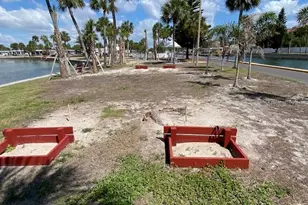 4851 W Gandy Blvd, Tampa, FL 33611 - Photo 14