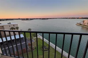 7700 Sun Island Dr S, South Pasadena, FL 33707 - Photo 4