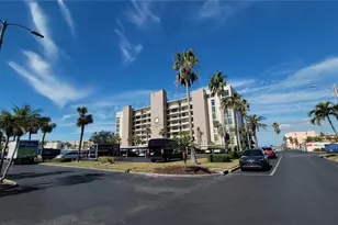 7700 Sun Island Dr S, South Pasadena, FL 33707 - Photo 2