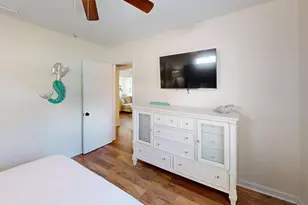 2235 20th St S, Saint Petersburg, FL 33712 - Photo 16
