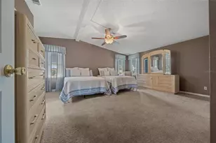 1717 Lilly Ln, Lady Lake, FL 32159 - Photo 14