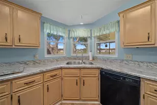 1717 Lilly Ln, Lady Lake, FL 32159 - Photo 38