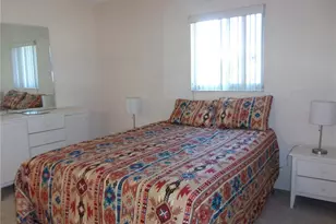 8525 111th St, Seminole, FL 33772 - Photo 18