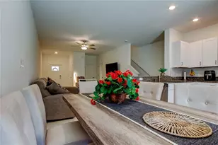 8294 Cor Pne Wy, New Port Richey, FL 34655 - Photo 14