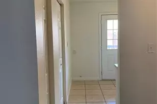 12403 Hibiscus Oak Pl, Tampa, FL 33612 - Photo 8