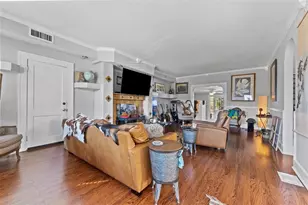 681 Jasmine Way S, Saint Petersburg, FL 33705 - Photo 12