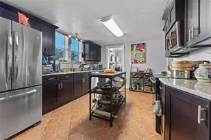 681 Jasmine Way S, Saint Petersburg, FL 33705 - Photo 16