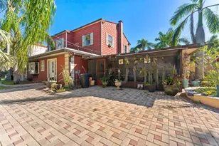 681 Jasmine Way S, Saint Petersburg, FL 33705 - Photo 30