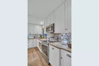 25 Windrush Bay Drive #25, Tarpon Springs, FL 34689 - Photo 8