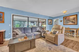 25 Windrush Bay Dr, Tarpon Springs, FL 34689 - Photo 18