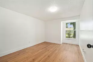 16147 Sagebrush Rd, Tampa, FL 33618 - Photo 14