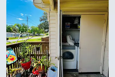 2213 65th Avenue N #2213, Saint Petersburg, FL 33702 - Photo 4