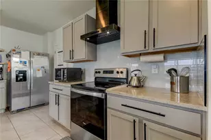 34110 Jasper Stone Dr, Wesley Chapel, FL 33543 - Photo 8