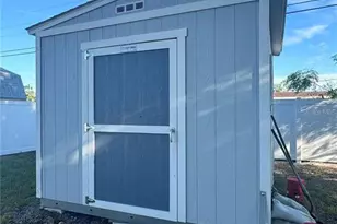 6690 33rd Ave N, Saint Petersburg, FL 33710 - Photo 18