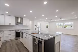 163 Dolphin Dr E, Oldsmar, FL 34677 - Photo 2