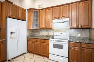 902 Estelle Ave, Brandon, FL 33511 - Photo 22
