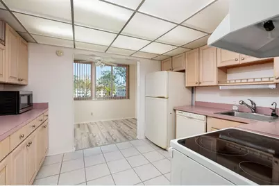 4715 Bay Street NE #323, Saint Petersburg, FL 33703 - Photo 10