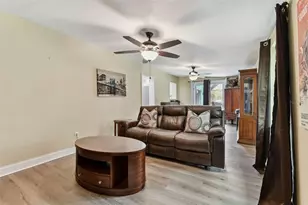 22002 Darley Pl, Land O Lakes, FL 34639 - Photo 20