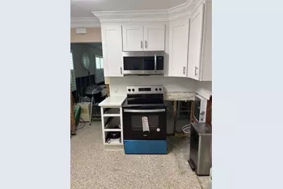 3001 57th Street S, Gulfport, FL 33707 - Photo 8