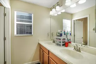 20427 Carolina Cherry Ct, Tampa, FL 33647 - Photo 58