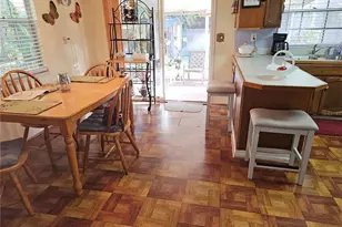 402 8th St SW, Ruskin, FL 33570 - Photo 10