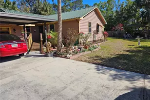 402 8th St SW, Ruskin, FL 33570 - Photo 2