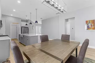 318 Black Rock Ln, Apollo Beach, FL 33572 - Photo 10