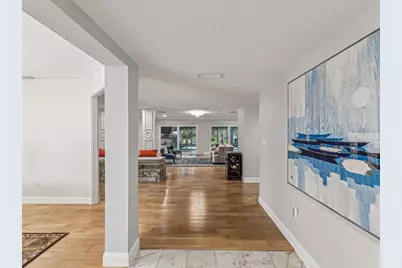 8693 15th Street N, Saint Petersburg, FL 33702 - Photo 10