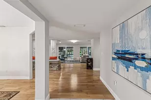 8693 15th St N, Saint Petersburg, FL 33702 - Photo 10