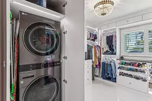 8693 15th St N, Saint Petersburg, FL 33702 - Photo 38