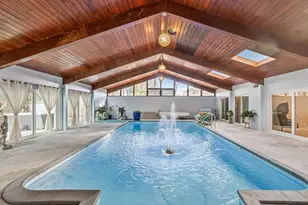 8693 15th St N, Saint Petersburg, FL 33702 - Photo 4